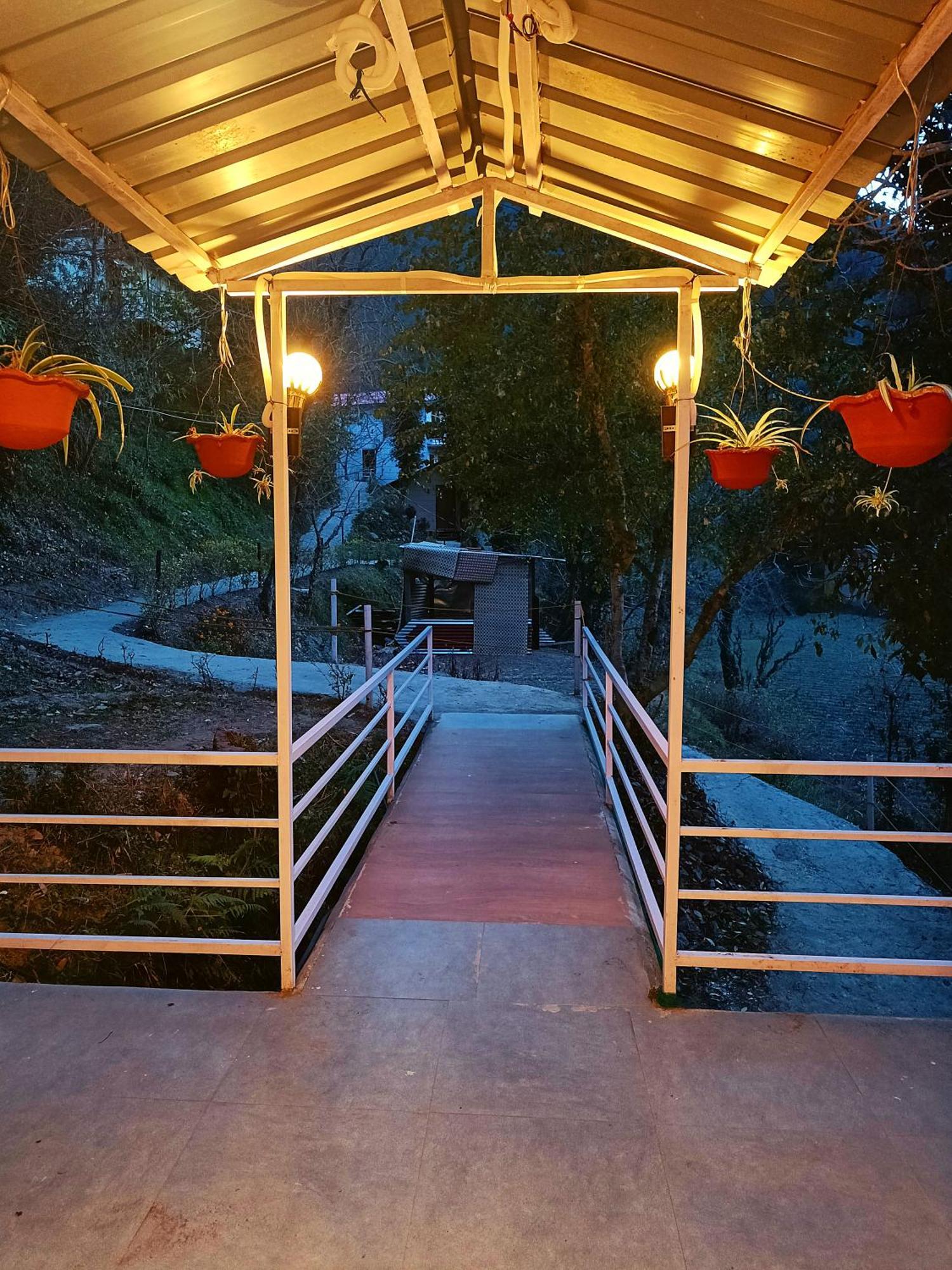 Aaroham Resort Shimla ! Luxury Cottage By Aamod Group Номер фото